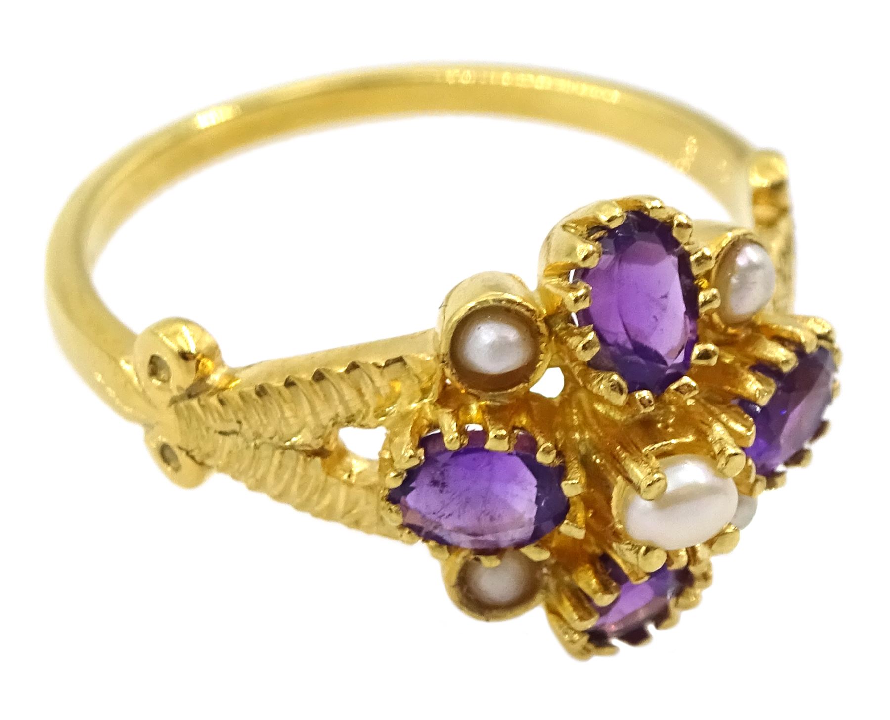 Silver-gilt amethyst and pearl flower cluster ring - Image 3 of 4