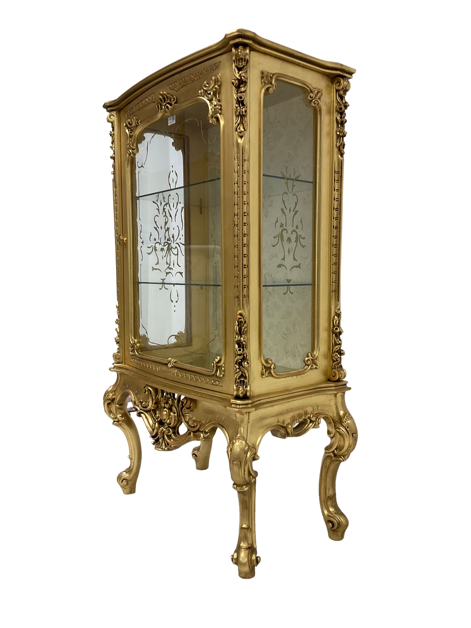 Silik Lo Stile Di Classe - Italian Rococo style gilt display or showcase cabinet - Image 2 of 3