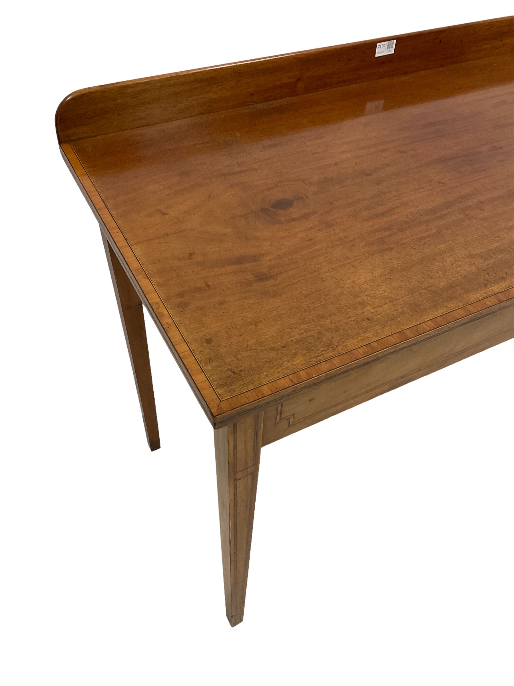 Edwardian inlaid mahogany side table with satinwood banding - Image 2 of 4