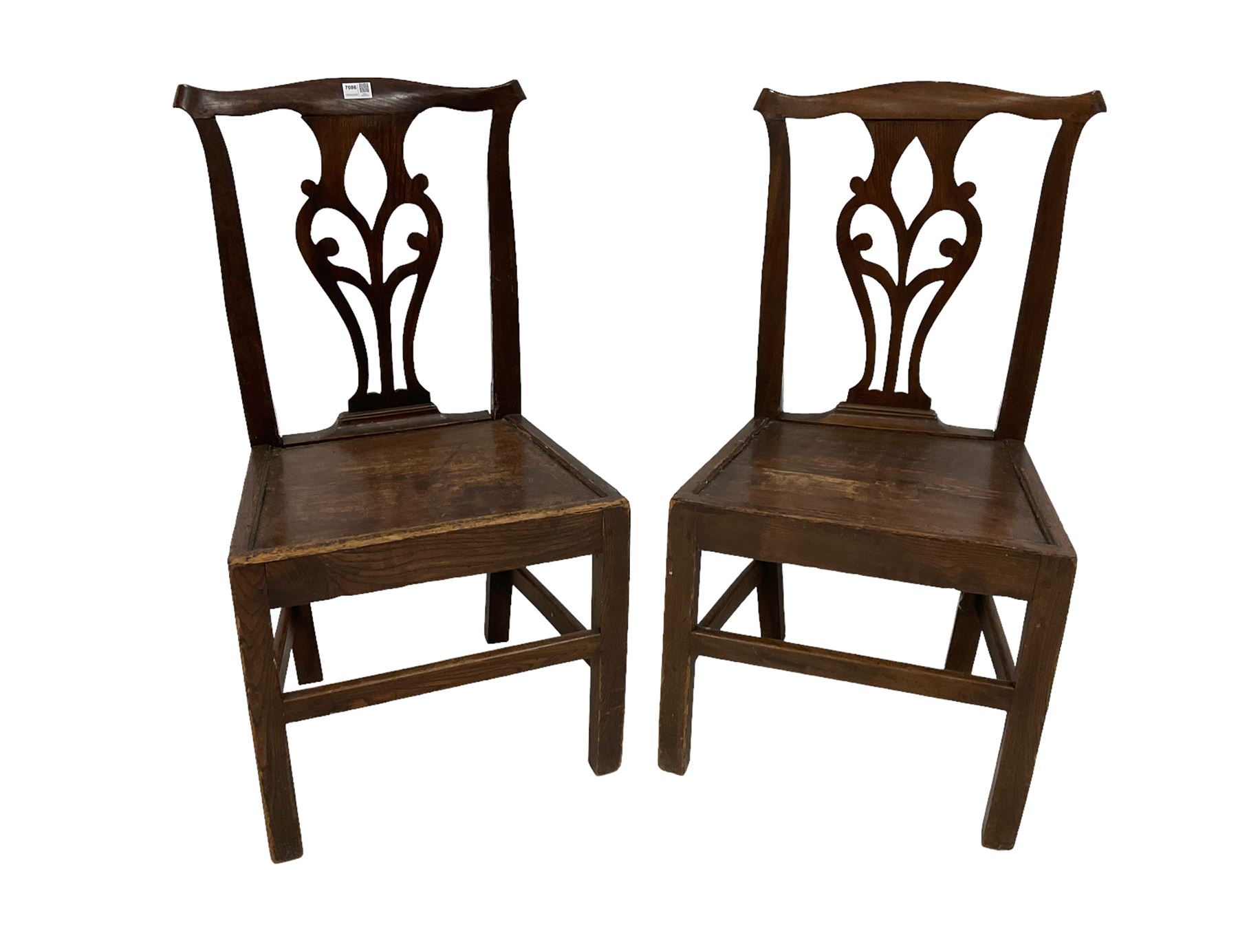 Pair Georgian elm country chairs - Image 3 of 4