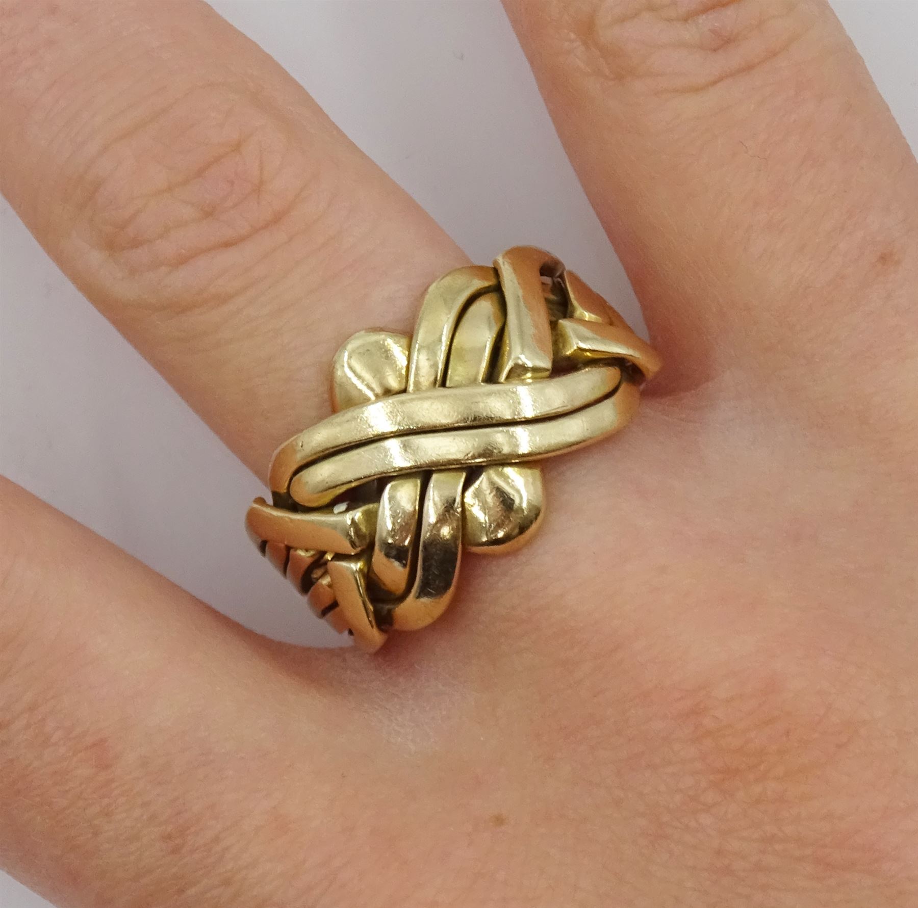 9ct gold puzzle ring - Image 2 of 4