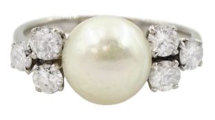 18ct white gold pearl ring