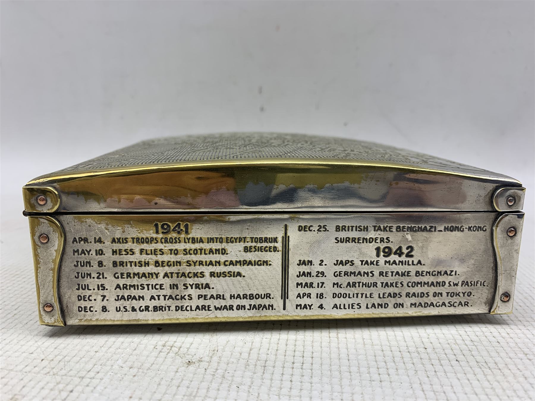 WWII Commemorative silver-plated two division cigarette box - Image 5 of 5