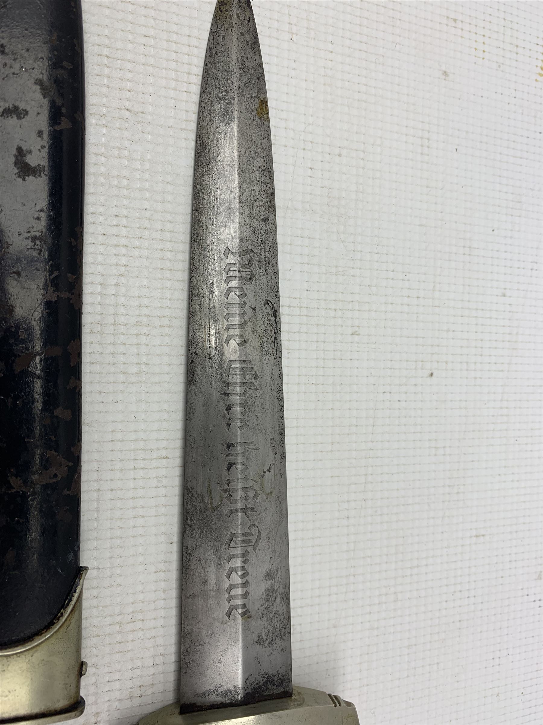 Replica German Third Reich SS dagger the blade engraved 'Meine Ehre heist Treue' and with RZM code f - Image 2 of 4