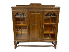 Early 20th century oak bookcase cabinet