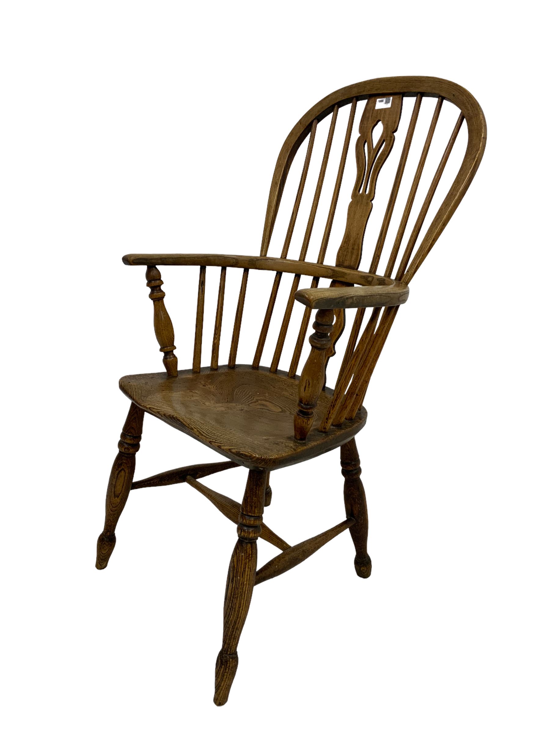 19th century elm Windsor chair - Image 2 of 4
