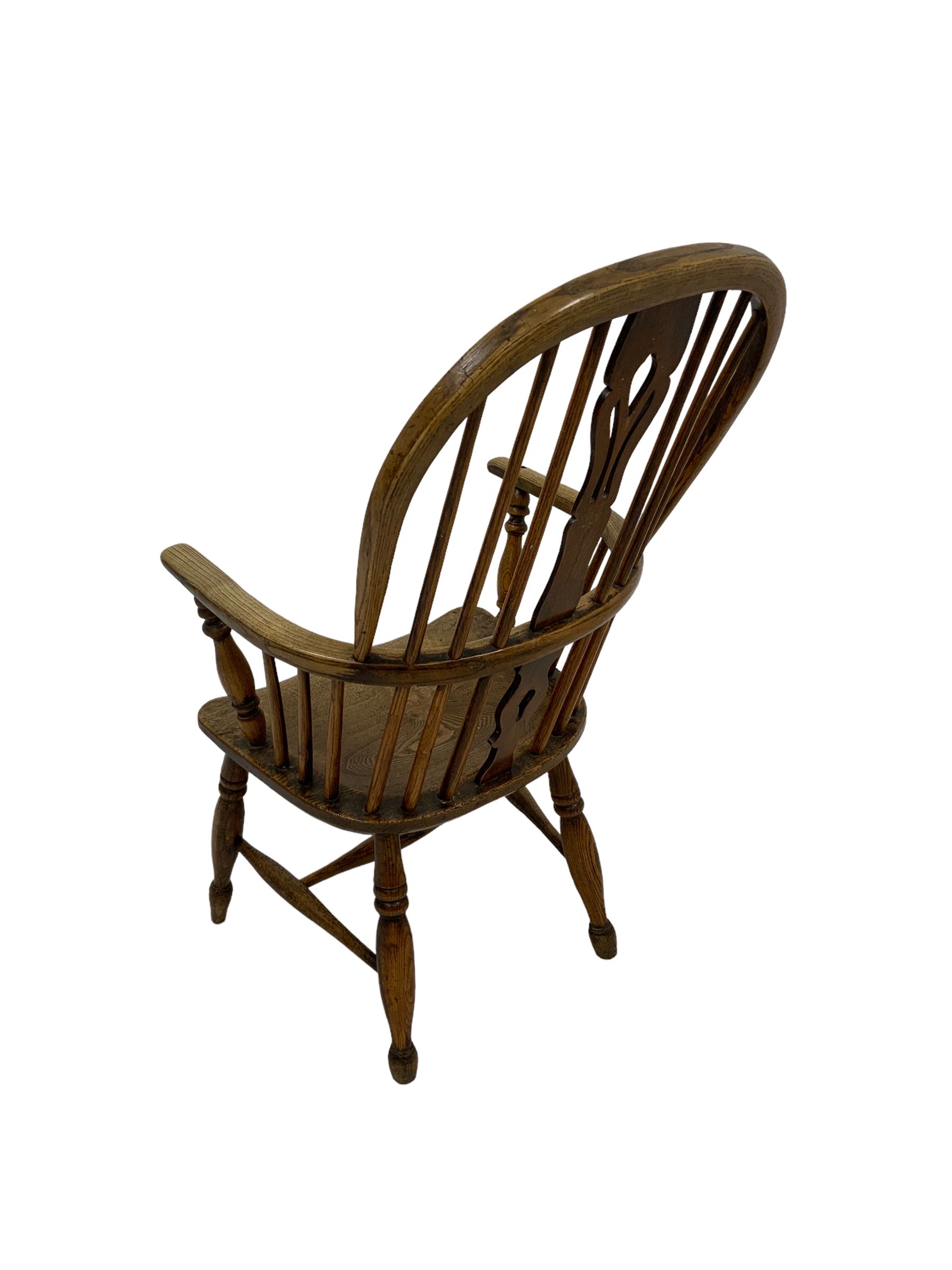 19th century elm Windsor chair - Image 4 of 4