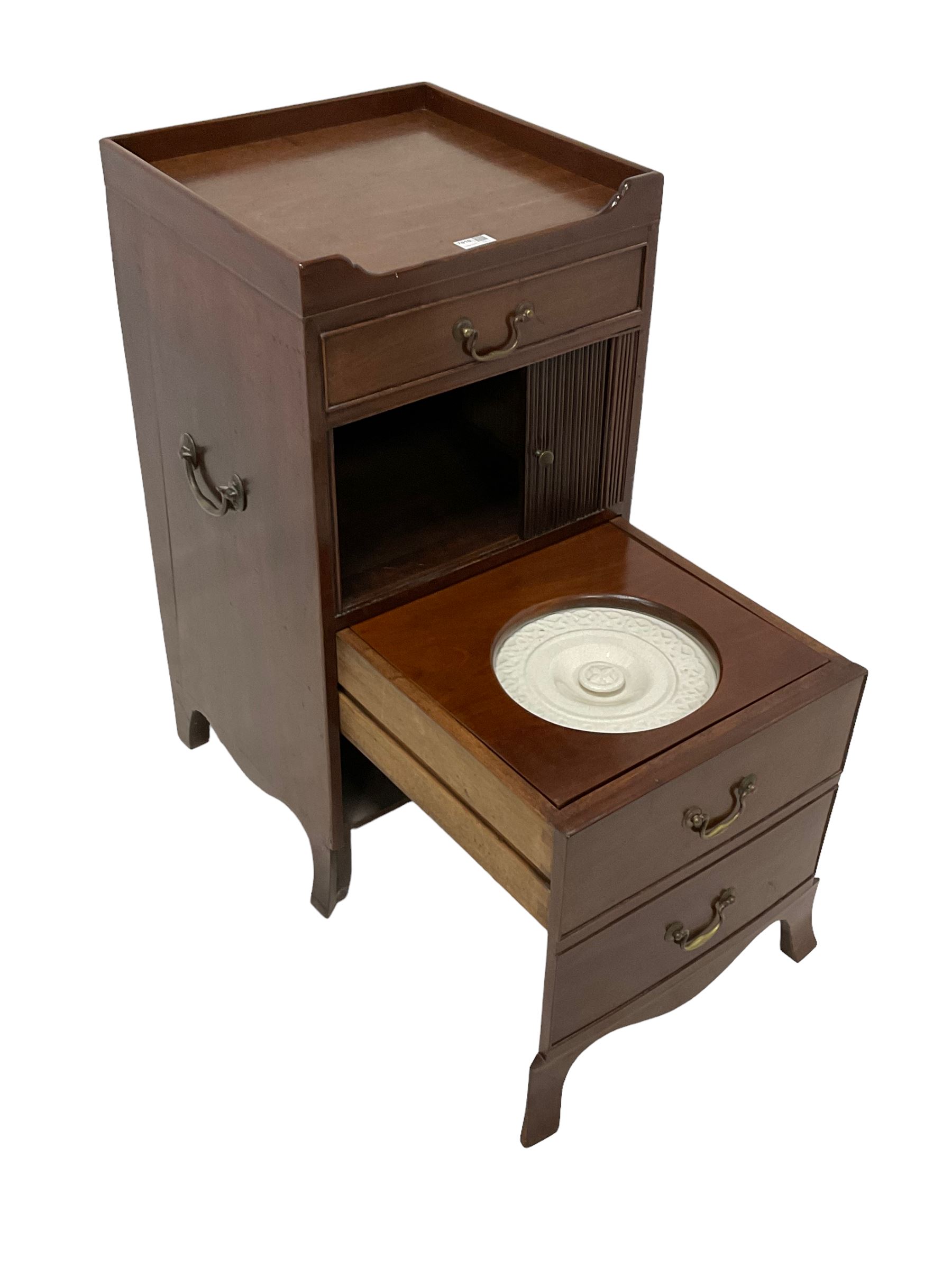 George III mahogany night-cabinet commode - Image 5 of 8