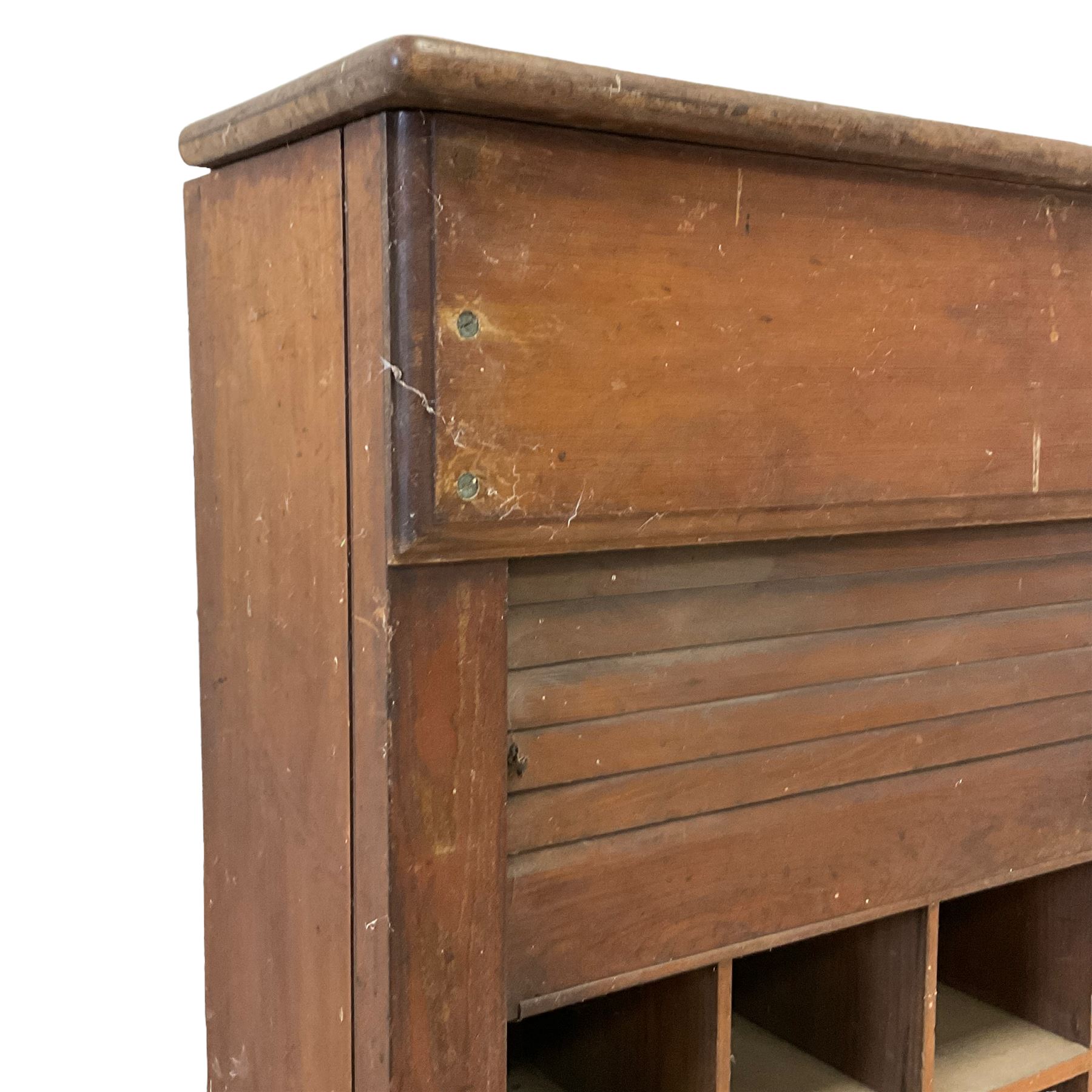 19th century oak hotel or post office pigeonhole cabinet - Image 5 of 6
