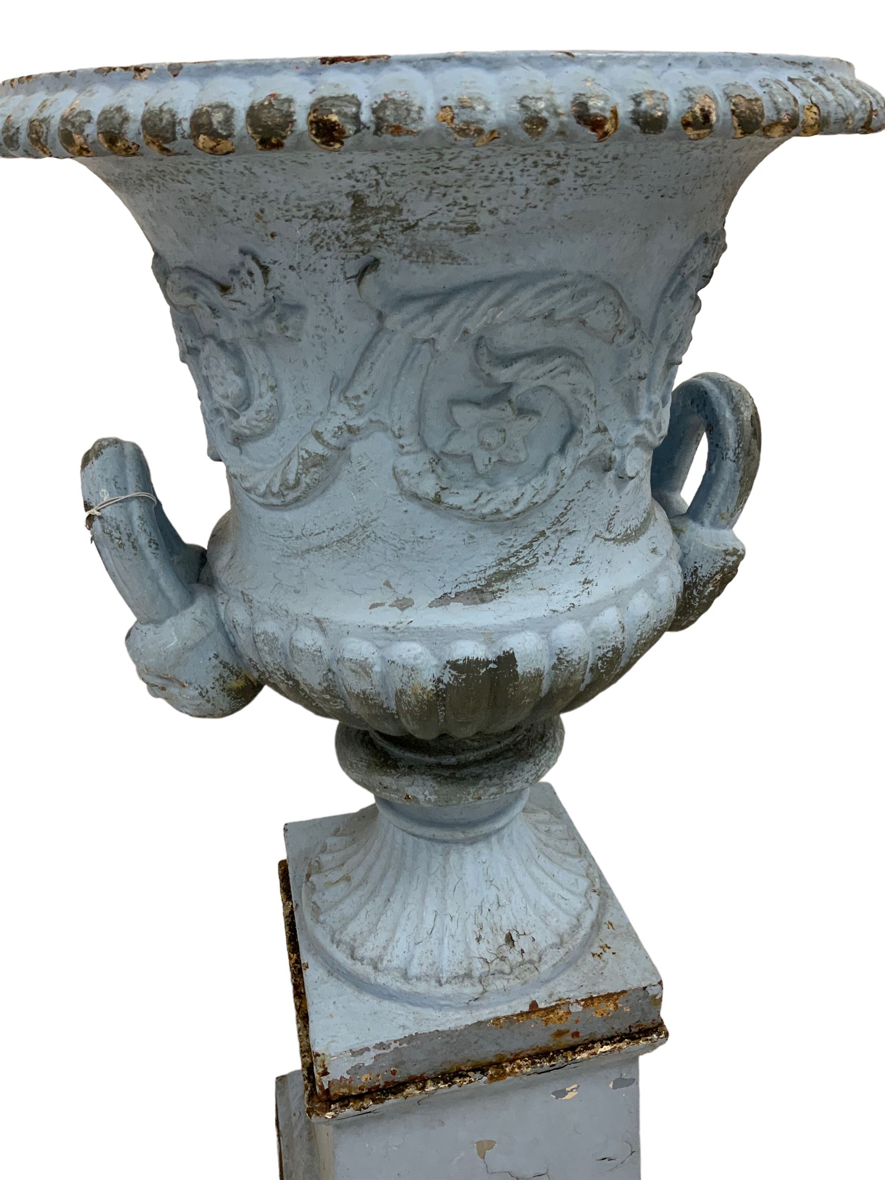 Late 19th century cast iron centre-piece painted urn planter - Image 4 of 5