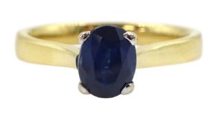 18ct gold single stone oval sapphire ring