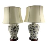 Pair of table lamps of baluster form