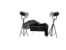 Bowens monolite studio flash kit including mono gold and silver heads