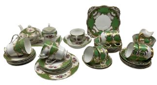 Paragon Rockingham pattern tea set for four persons