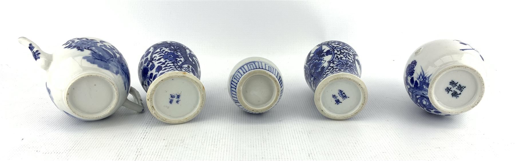 A matched pair of 19th century Chinese blue and white baluster form vases - Image 3 of 3