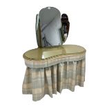 Mid-20th century kidney shaped kneehole twin pedestal dressing table