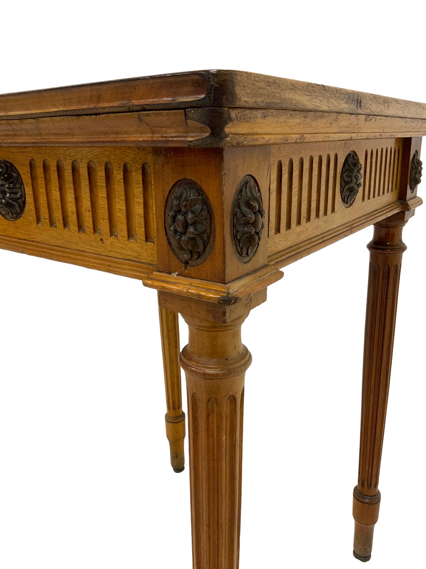 Louis XVI design walnut occasional table - Image 3 of 3