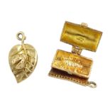 Two 9ct gold pendant/charms including snug as a bug in a rug and ladybird on a leaf