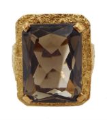 9ct gold single stone smokey quartz ring