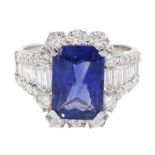 18ct white gold rectangular cut sapphire