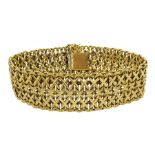 18ct gold fancy link bracelet