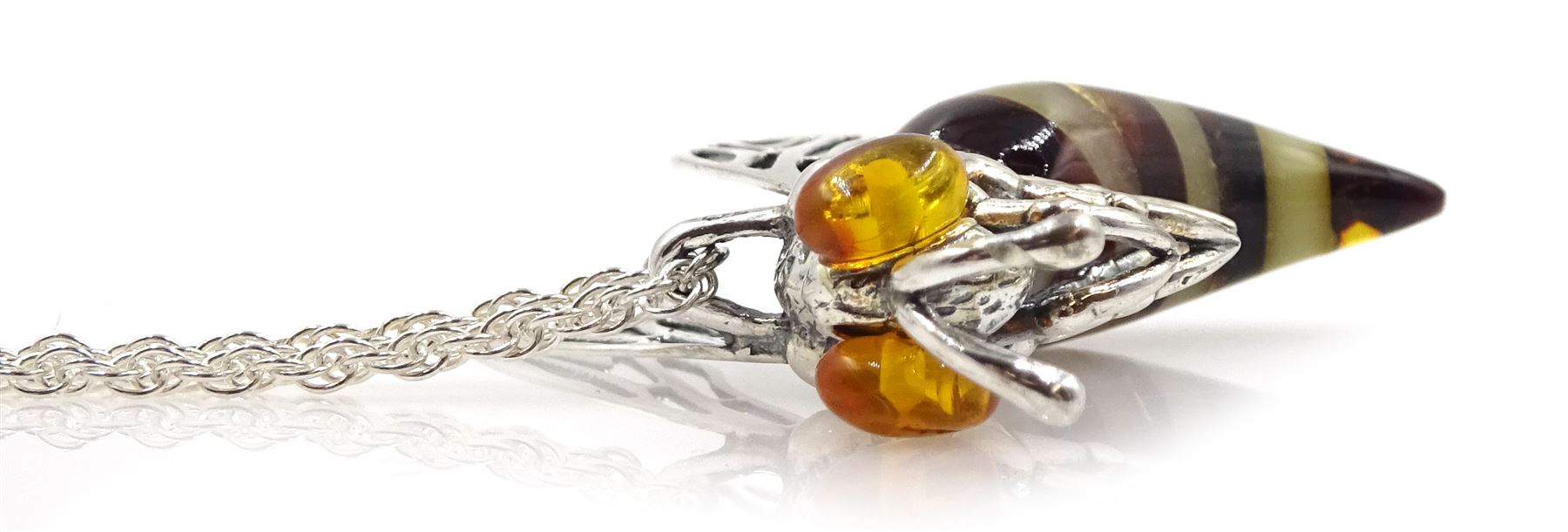 Silver Baltic amber honey bee pendant necklace - Image 3 of 3