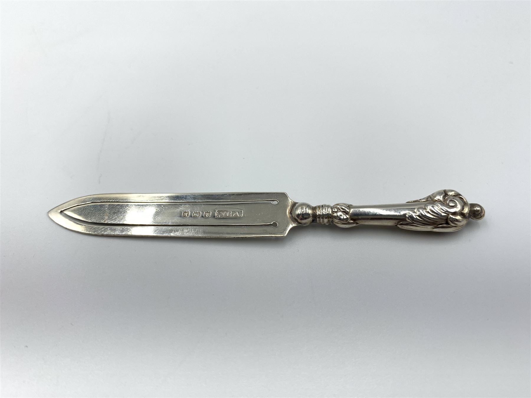 Edwardian silver trowel shape bookmark Birmingham 1909 - Image 7 of 7