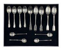 Four George IV silver fiddle pattern teaspoons York 1824 Maker Barber