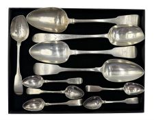 Quantity of Irish cutlery comprising George III silver fiddle pattern table spoon Dublin 1814 Maker