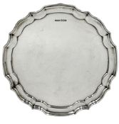 Silver circular salver with moulded edge and scroll feet D20cm Sheffield 1940 Maker Harrison Fisher