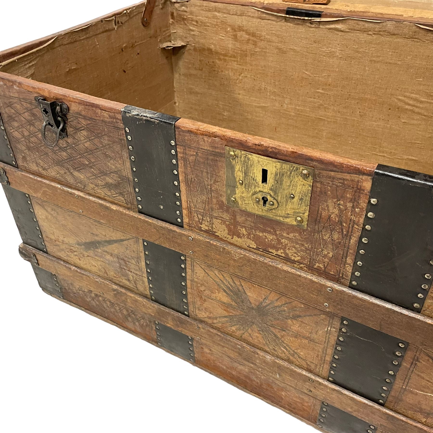 Victorian leather bound travelling trunk - Image 7 of 8