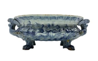 17th/ 18th century Italian Maiolica blue and white cistern