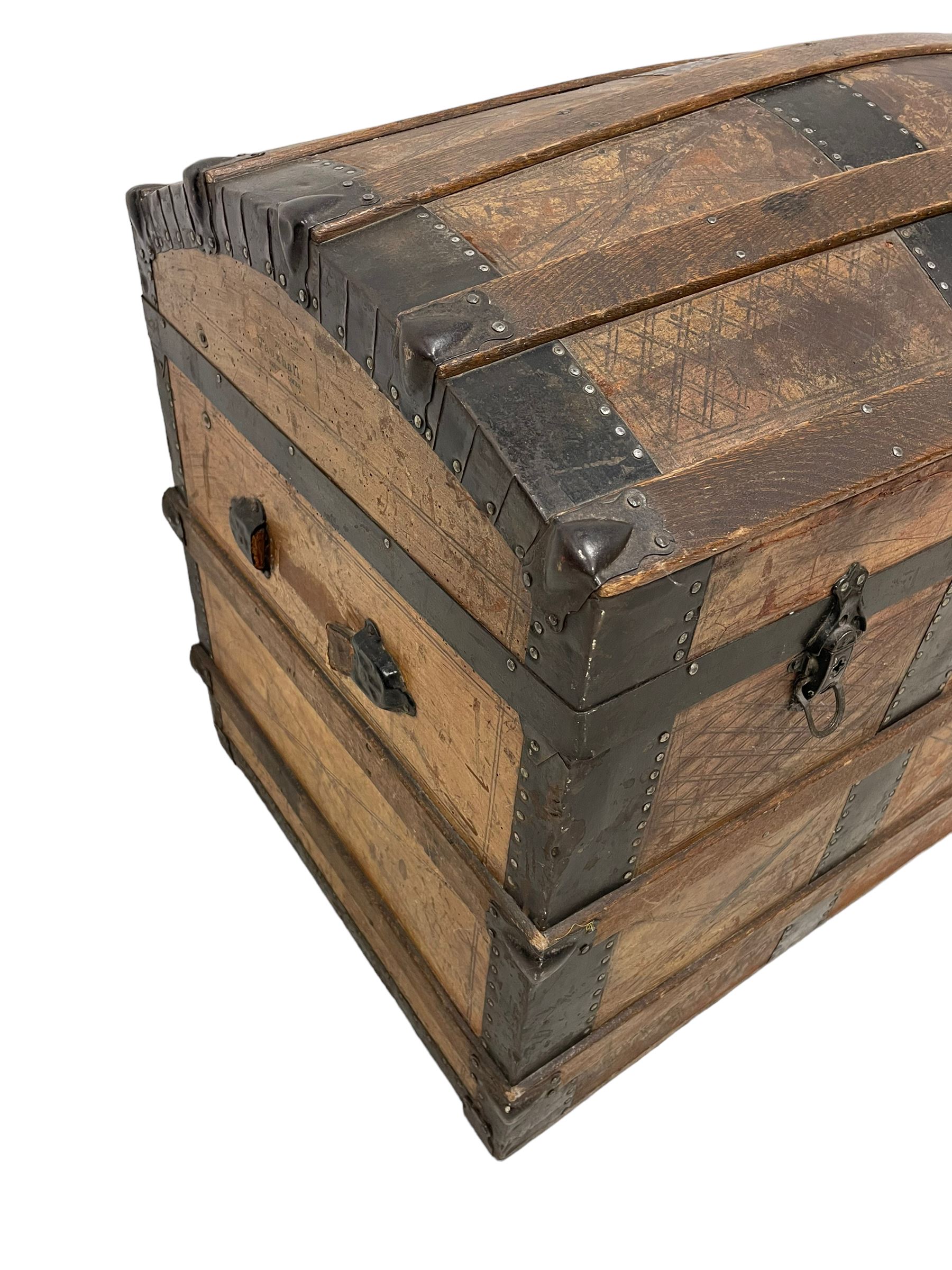 Victorian leather bound travelling trunk - Image 2 of 8