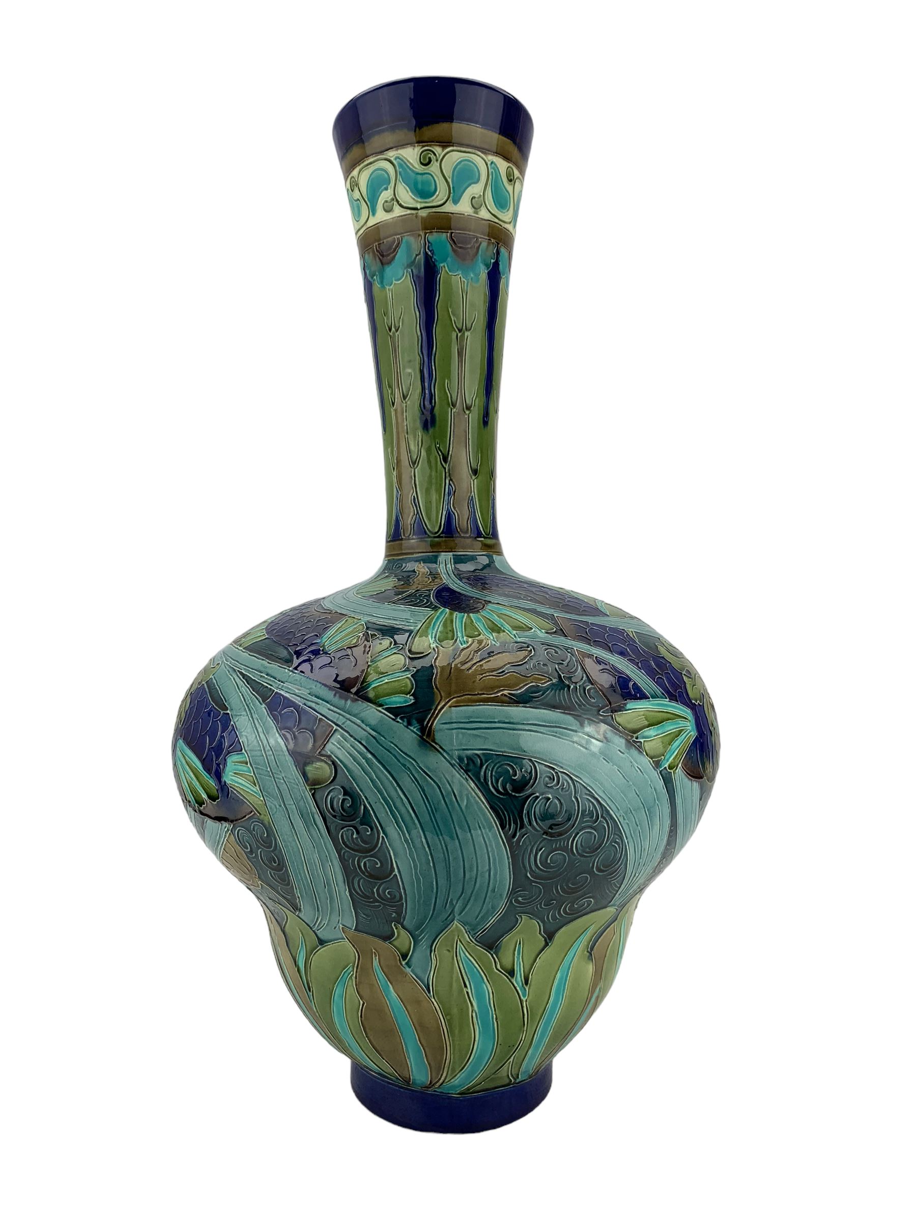 Large Burmantofts Faience partie-colour vase - Image 4 of 6