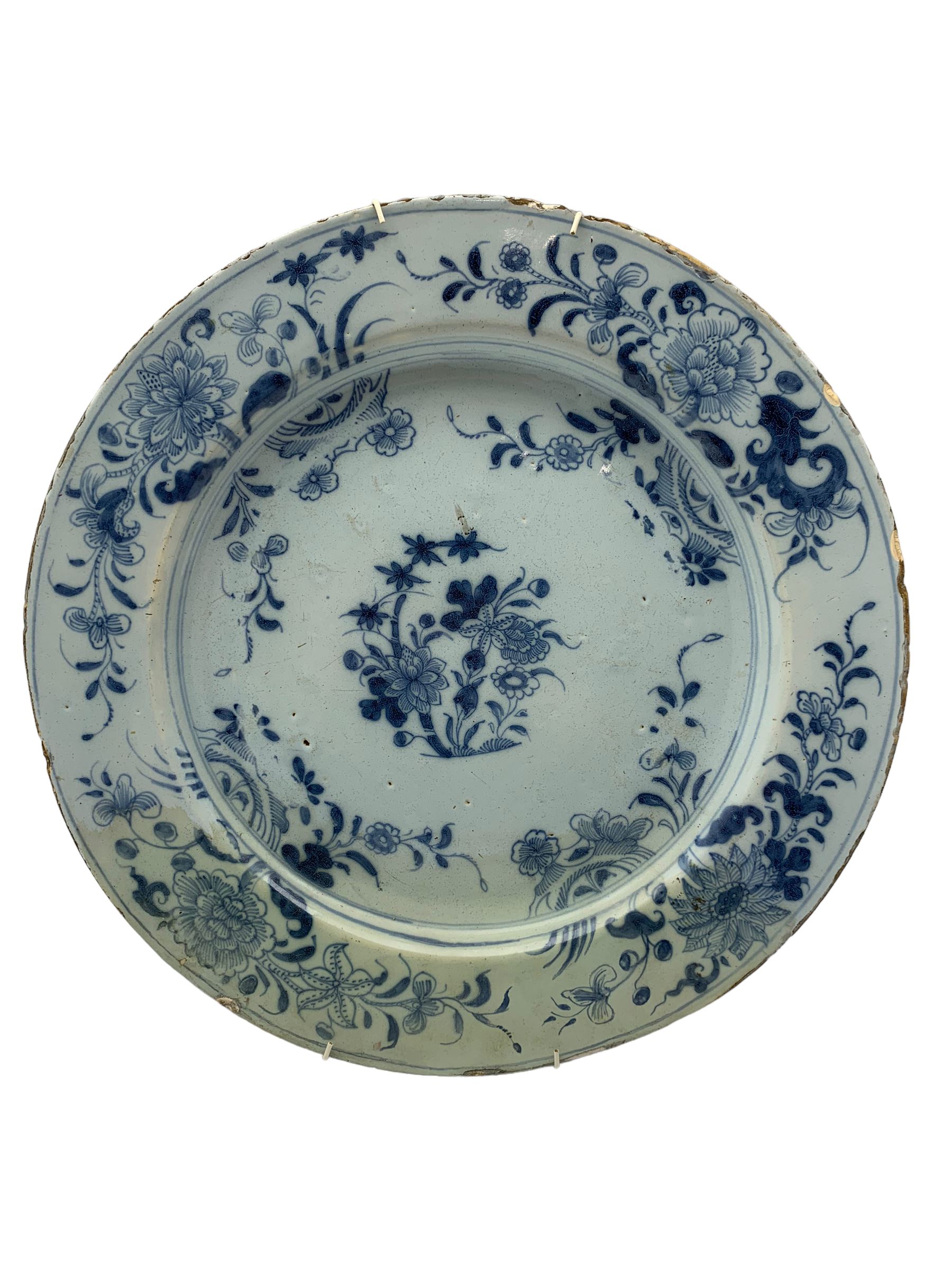 Two18th century Delft chargers and plate - Image 2 of 7