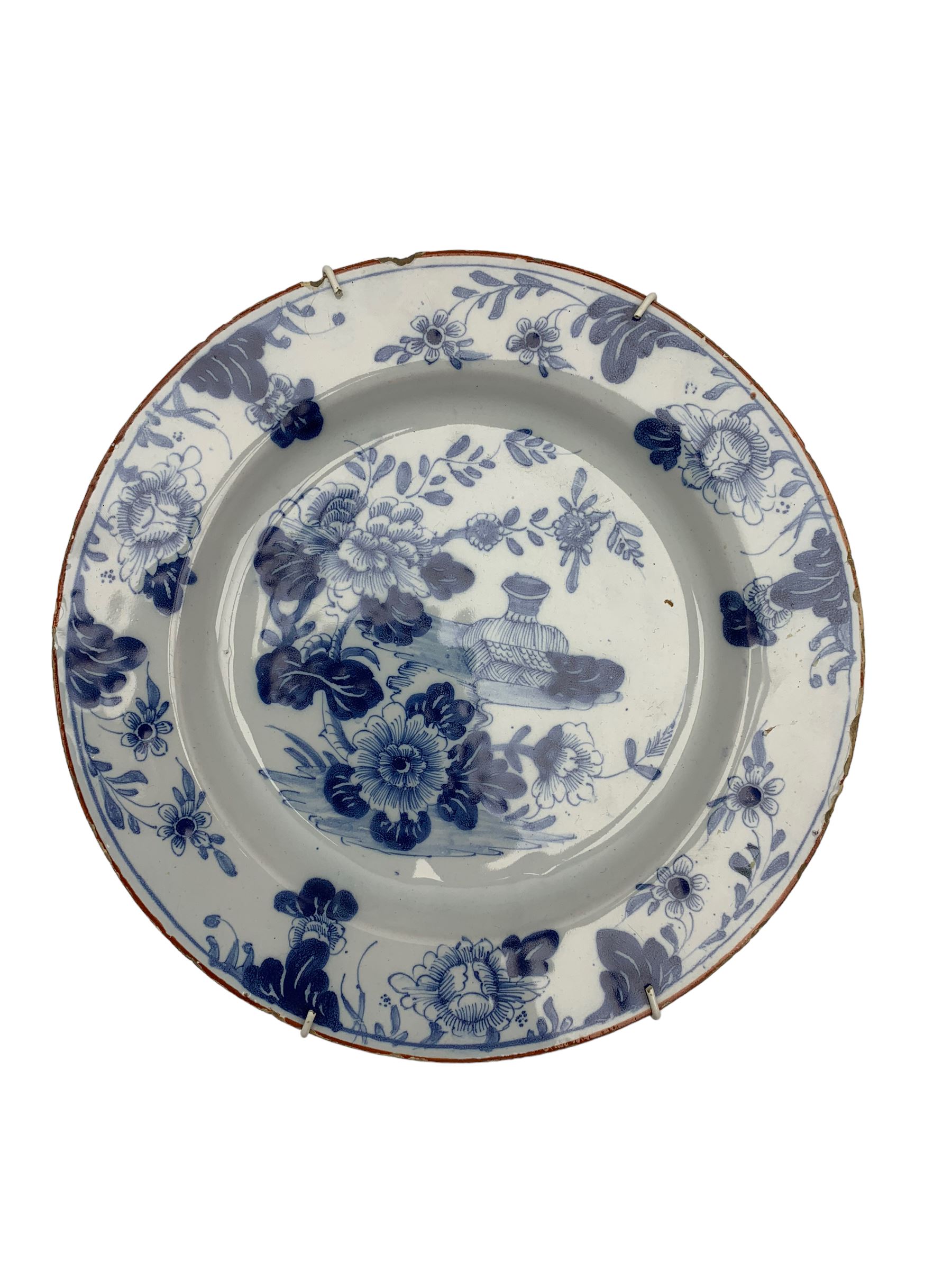 Two18th century Delft chargers and plate - Image 4 of 7