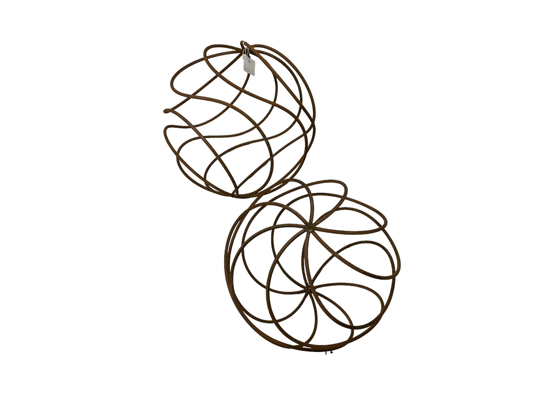 Pair wrought iron garden spheres - Image 3 of 3