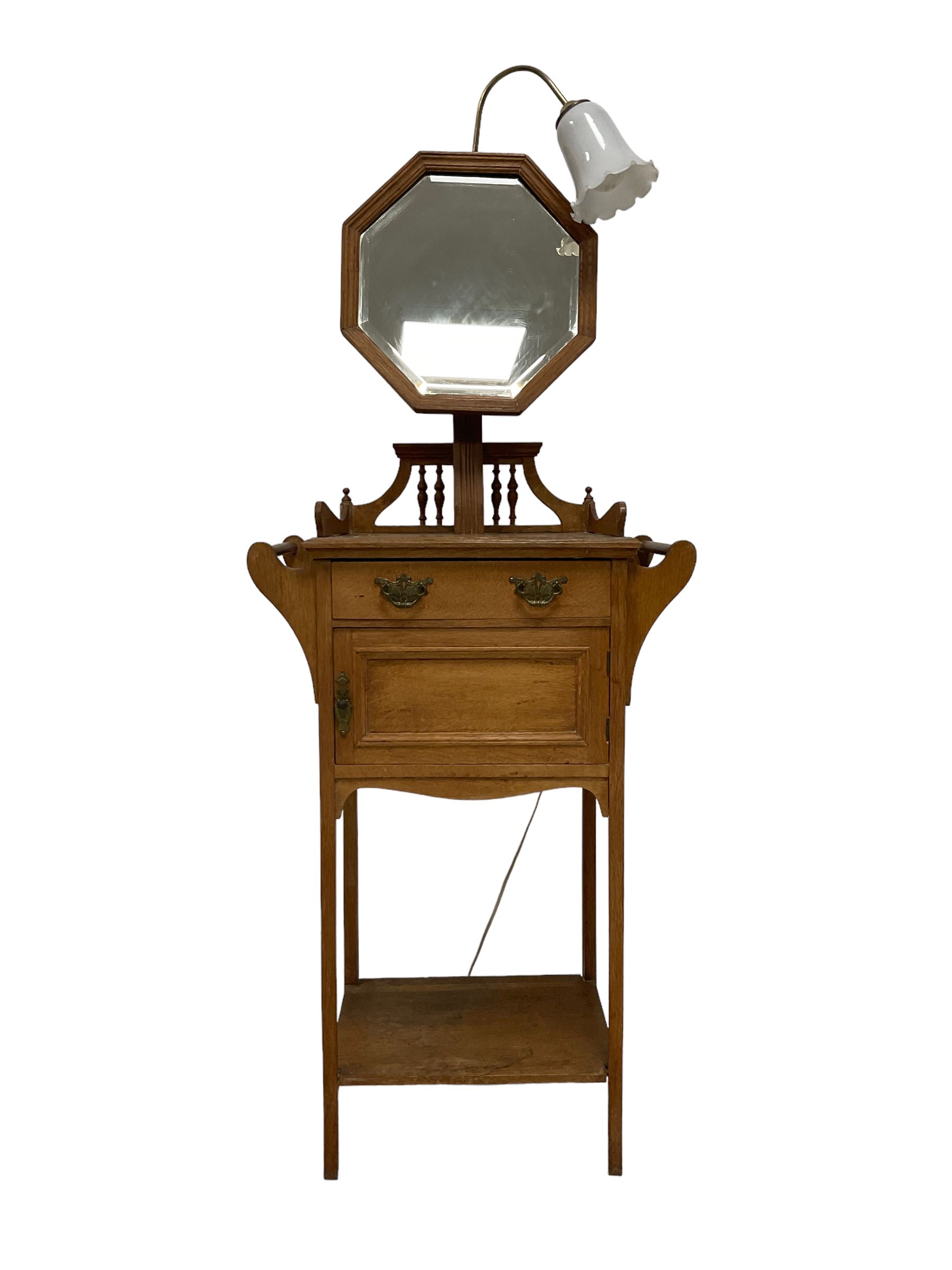 Late 19th to early 20th century oak washstand - Image 5 of 5