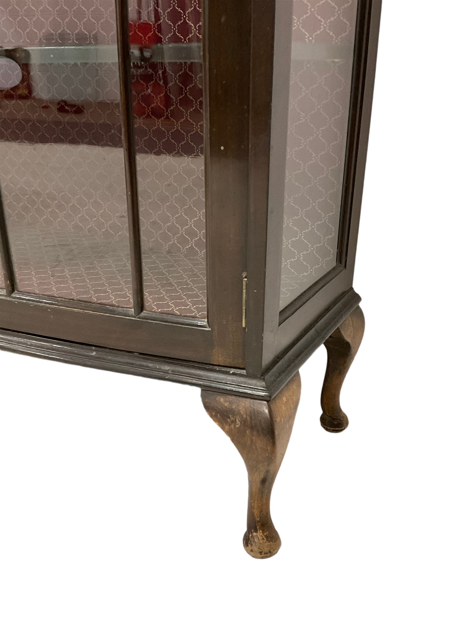Early 20th century mahogany bow-front display cabinet - Image 3 of 4