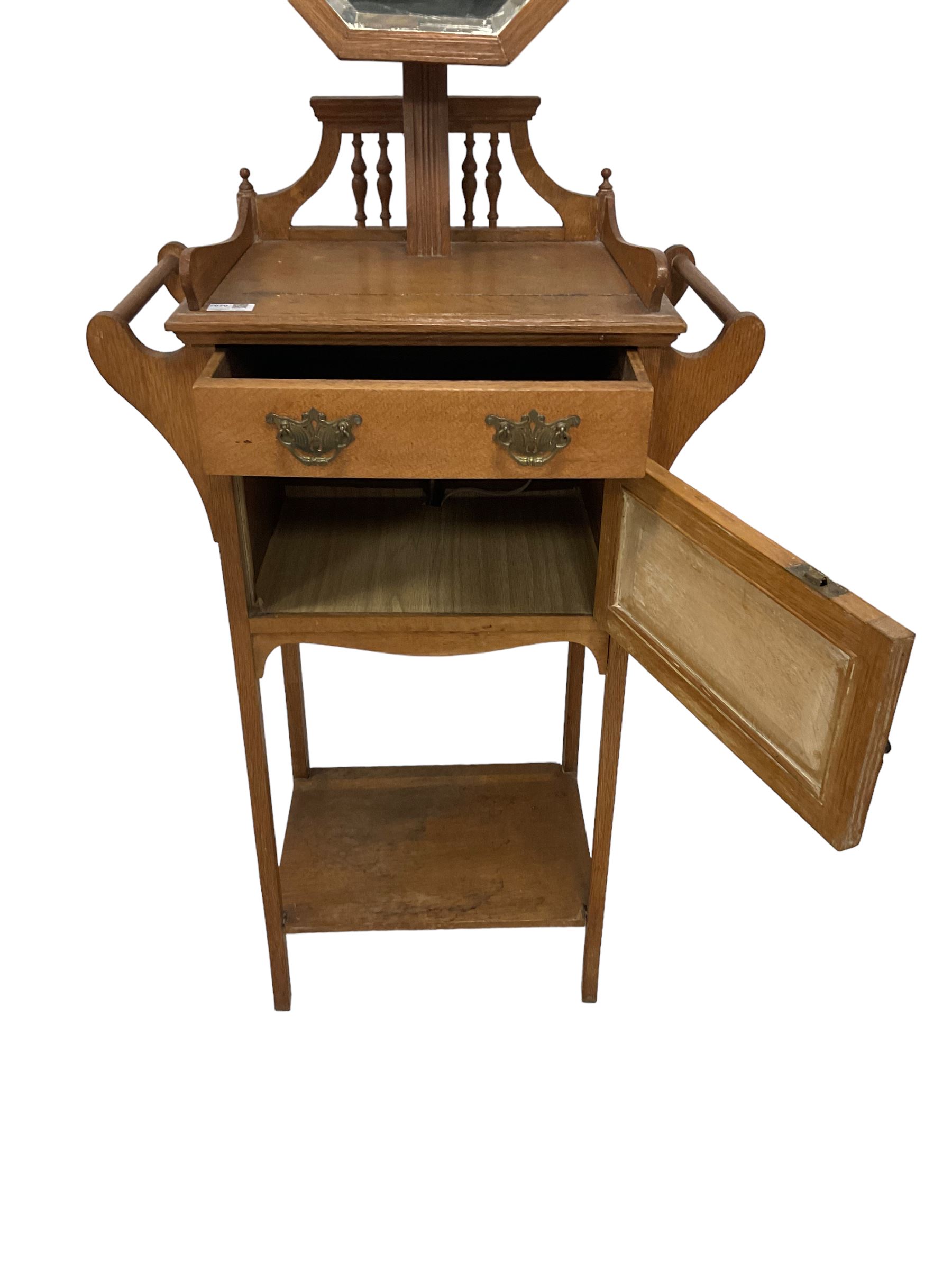 Late 19th to early 20th century oak washstand - Image 4 of 5