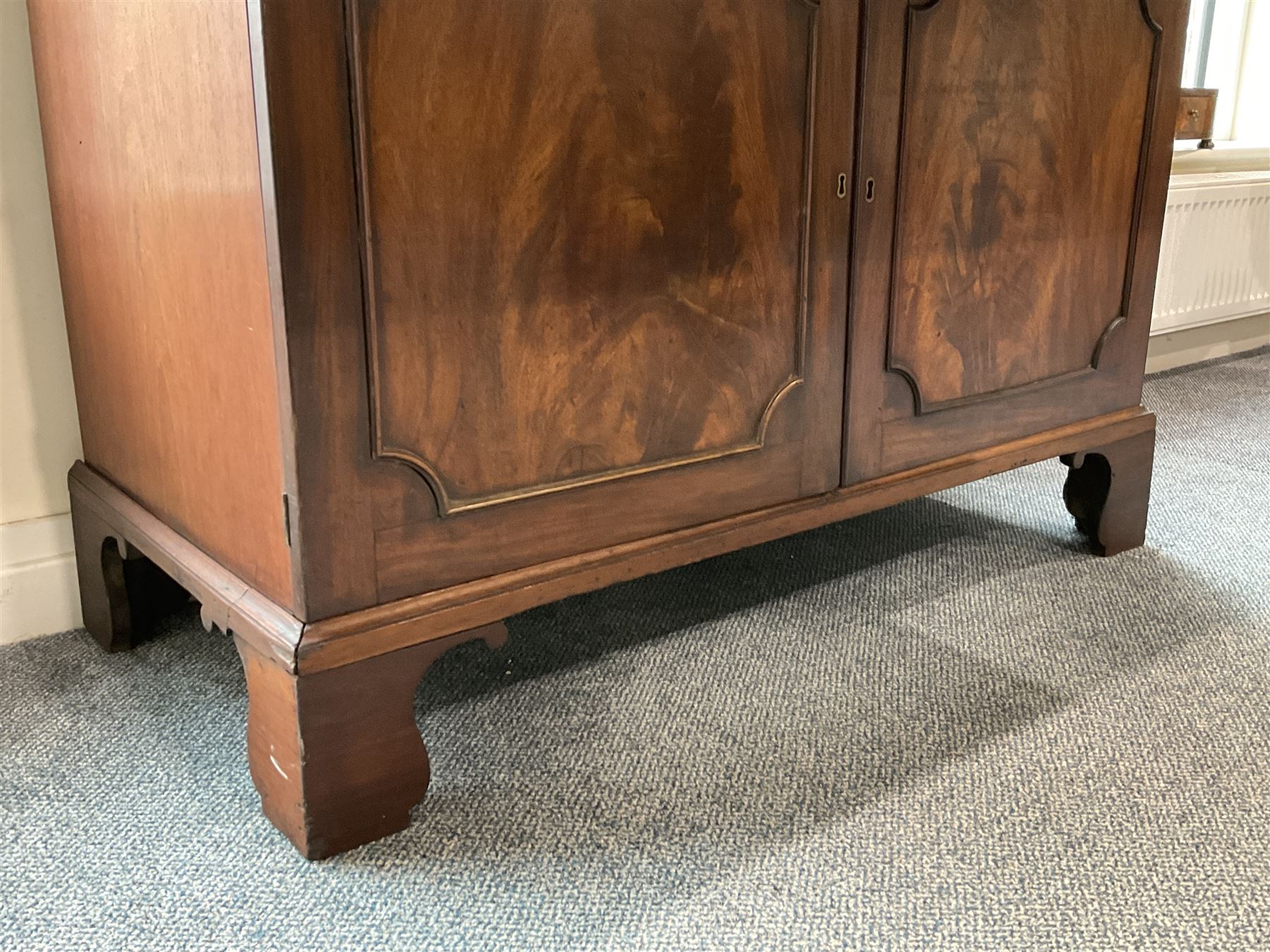 George III Gillows design mahogany secretaire bookcase - Image 7 of 7