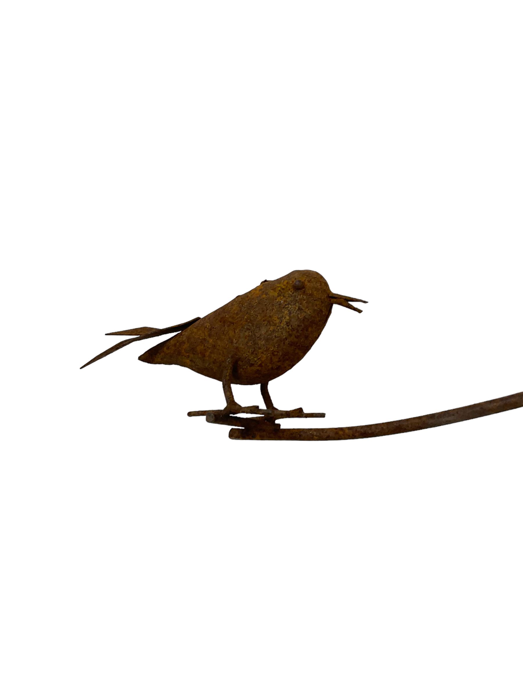 Wrought metal counter balancing bird garden ornament - Image 3 of 4