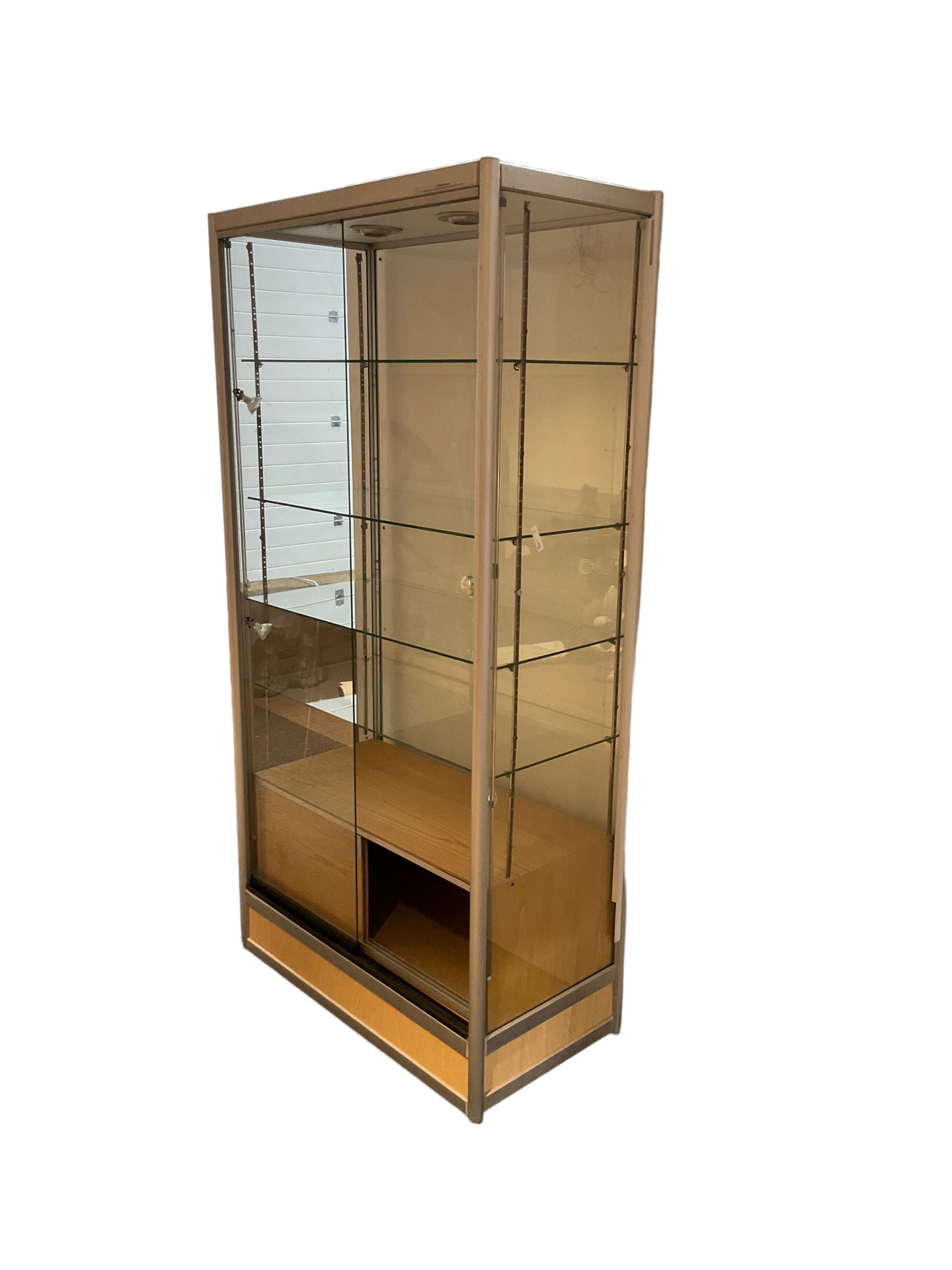 Tall display cabinet - Image 3 of 4