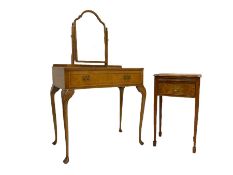 George III design figured walnut dressing table