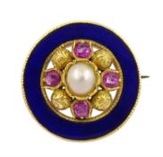 Early 20th century gold pearl