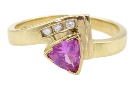 14ct gold trillion cut pink sapphire and round brilliant cut diamond ring