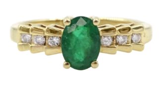 14ct gold single stone oval emerald ring
