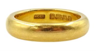 22ct gold wedding band