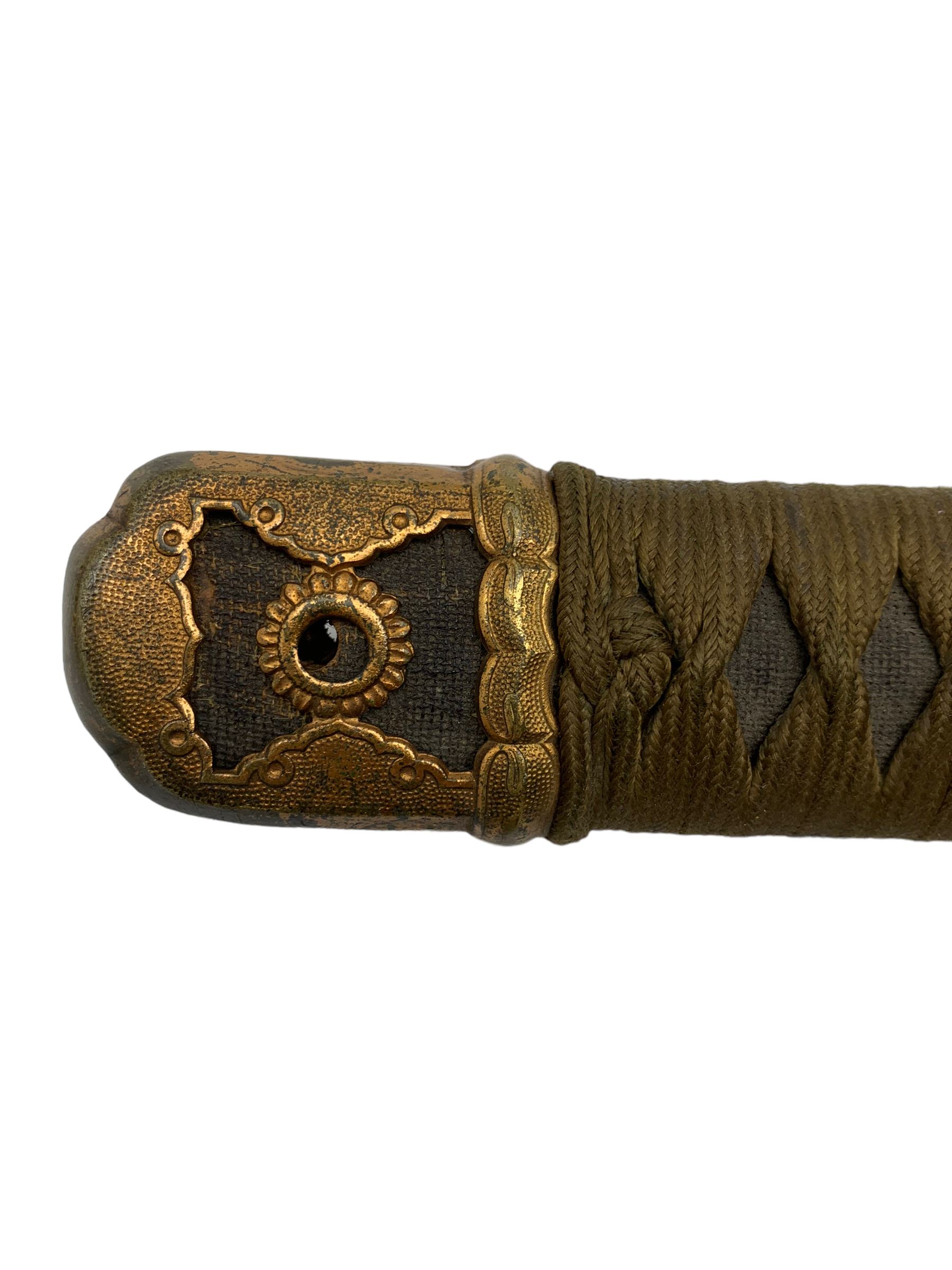 World War II Japanese Katana with cord wound tsuka and military mounts in lacquered scabbard - Image 4 of 10