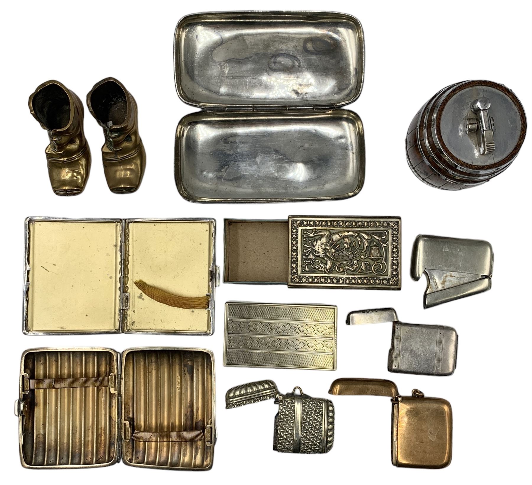 Collection of smoking paraphernalia to include a Victorian silver-plated pocket cigar case - Image 3 of 3